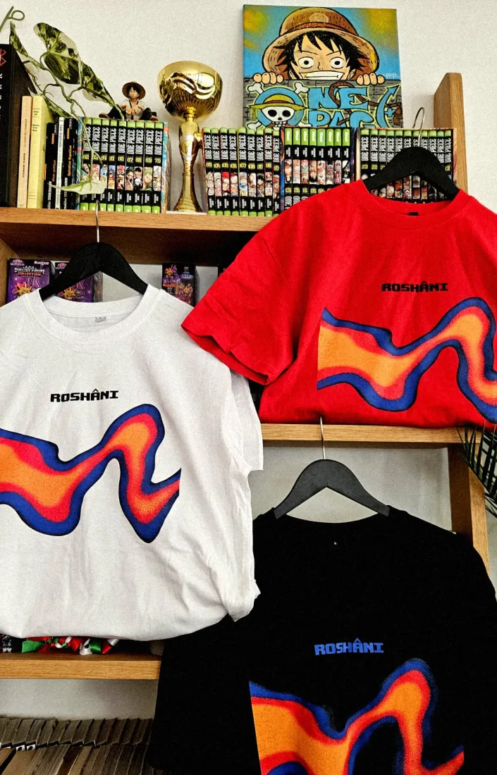 T-Shirt Oversize Roshâni — rouge, blanc, noir